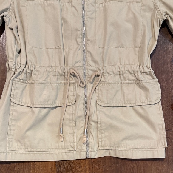 Old Navy Twill Field Utility Jacket with Drawstring Waist (size LARGE) - Picture 3 of 6
